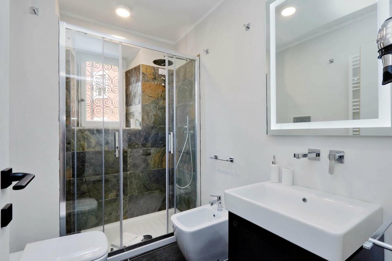 Apartment Komix Apart Rom